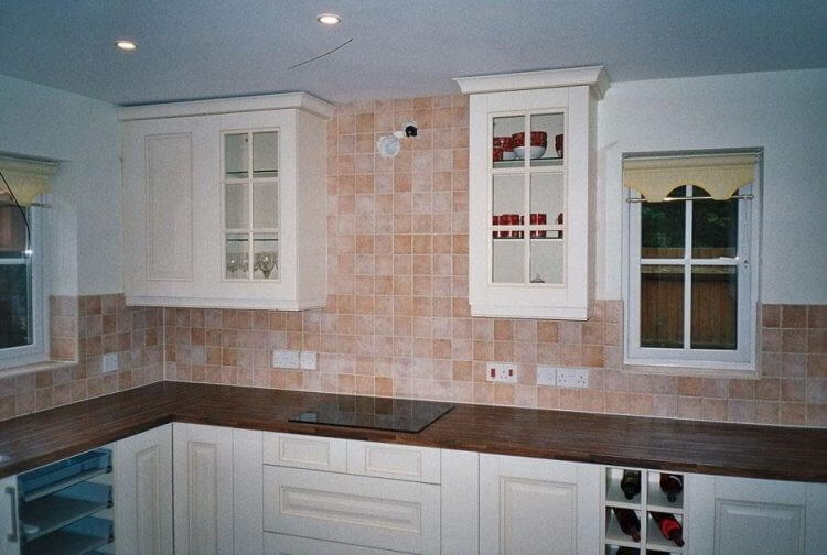 keramik dinding dapur minimalis
